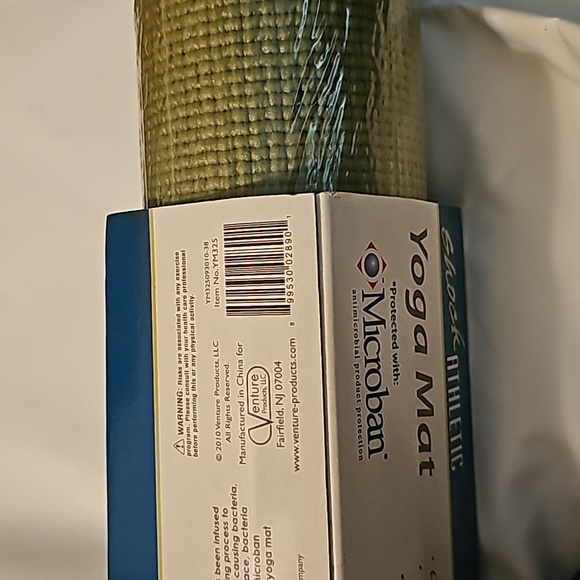 NWT Micronban 24"x68"Green Lotus Yoga Mat - Picture 5 of 5